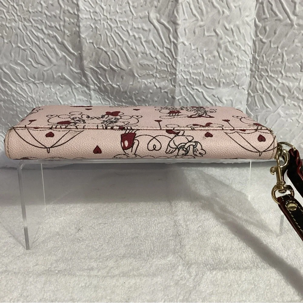 Dooney & Bourke Disney Mickey & Minnie Mouse Love Pink Romantic Wristlet Wallet